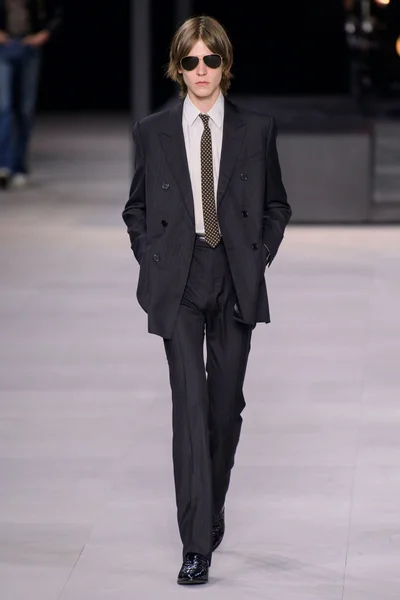 Look 5